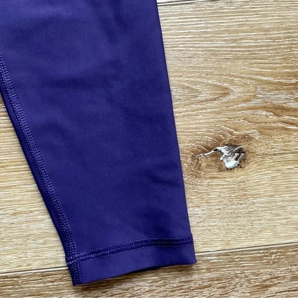 Old Navy Active Elevate Legging Go-Dry Purple/Blue Medium Compression Sz XS GUC - Picture 4 of 8